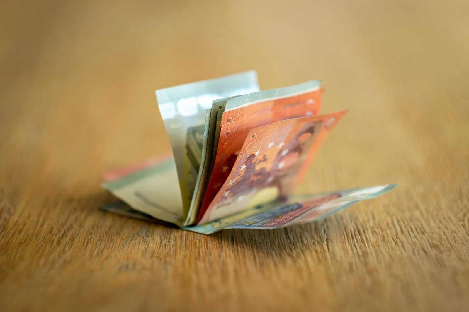 France's Proposed 31.4% Tax on Stablecoin Conversions